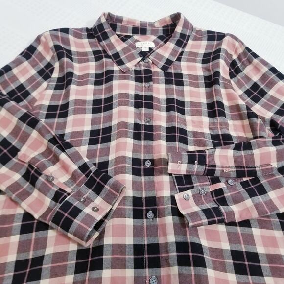 SOFT Joie Plaid Button Down Shirt - Picture 4 of 10